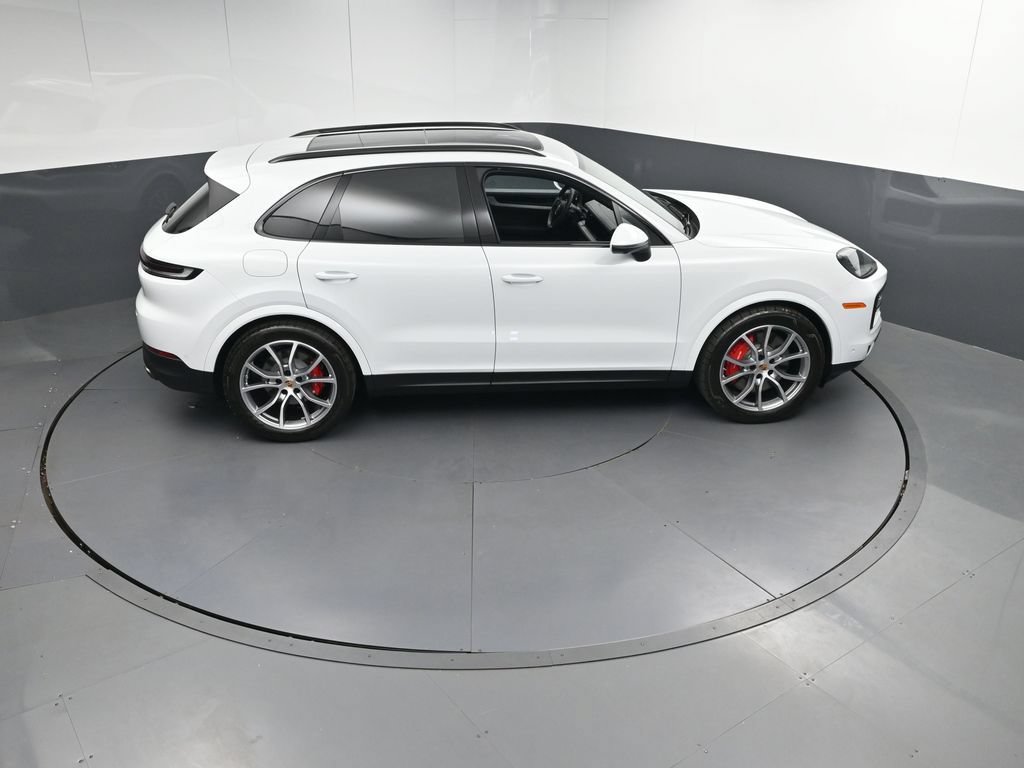 Certified 2025 Porsche Cayenne S AWD/4WD image 37