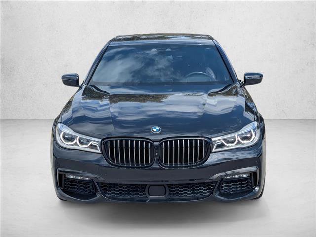 Used 2019 BMW 750i w/ Executive Package video 2