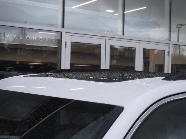 New 2025 Jeep Grand Cherokee Limited w/ MOPAR Finishing Package image 3