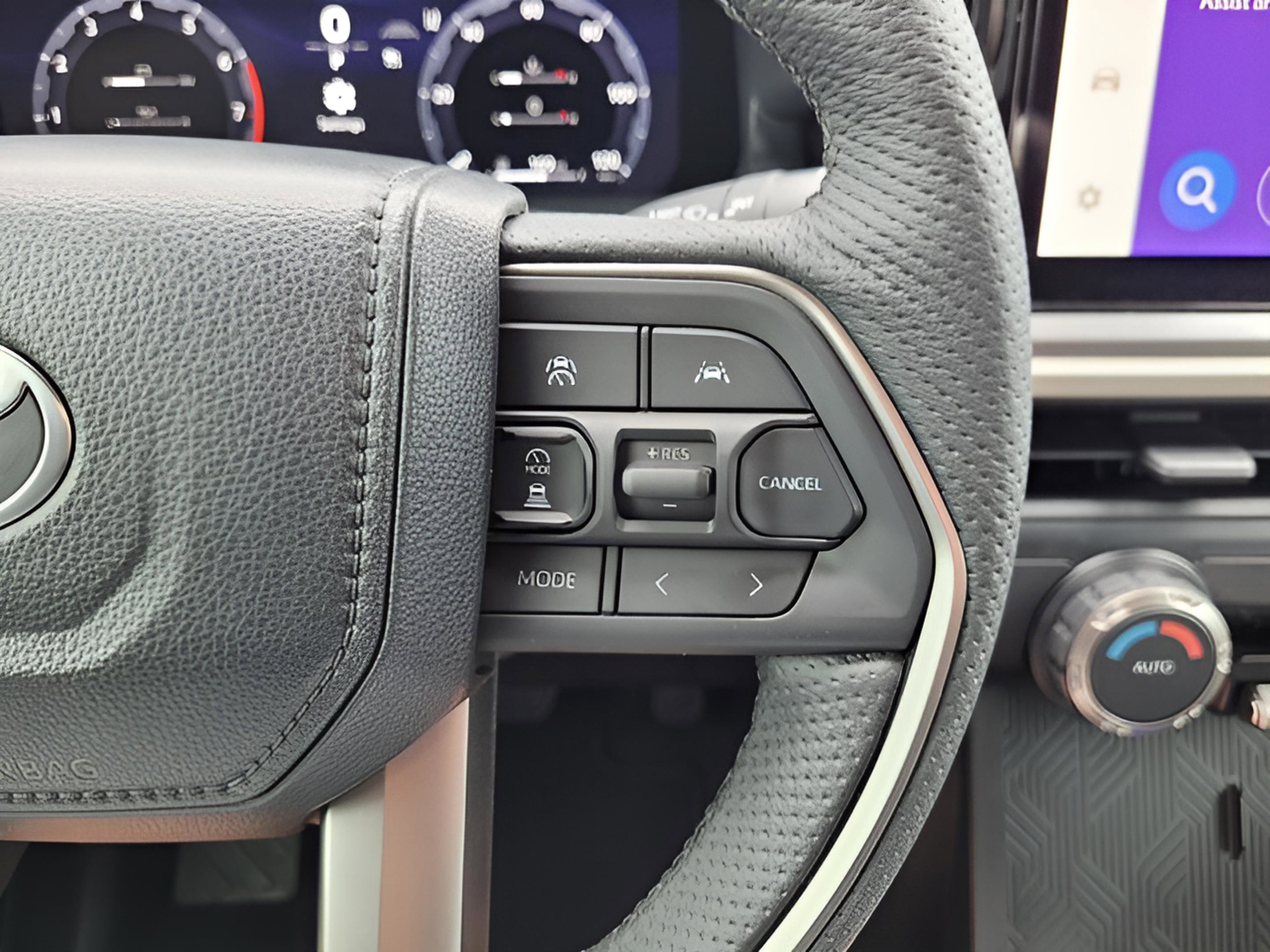 Certified 2025 Toyota Tacoma TRD Off-Road image 33