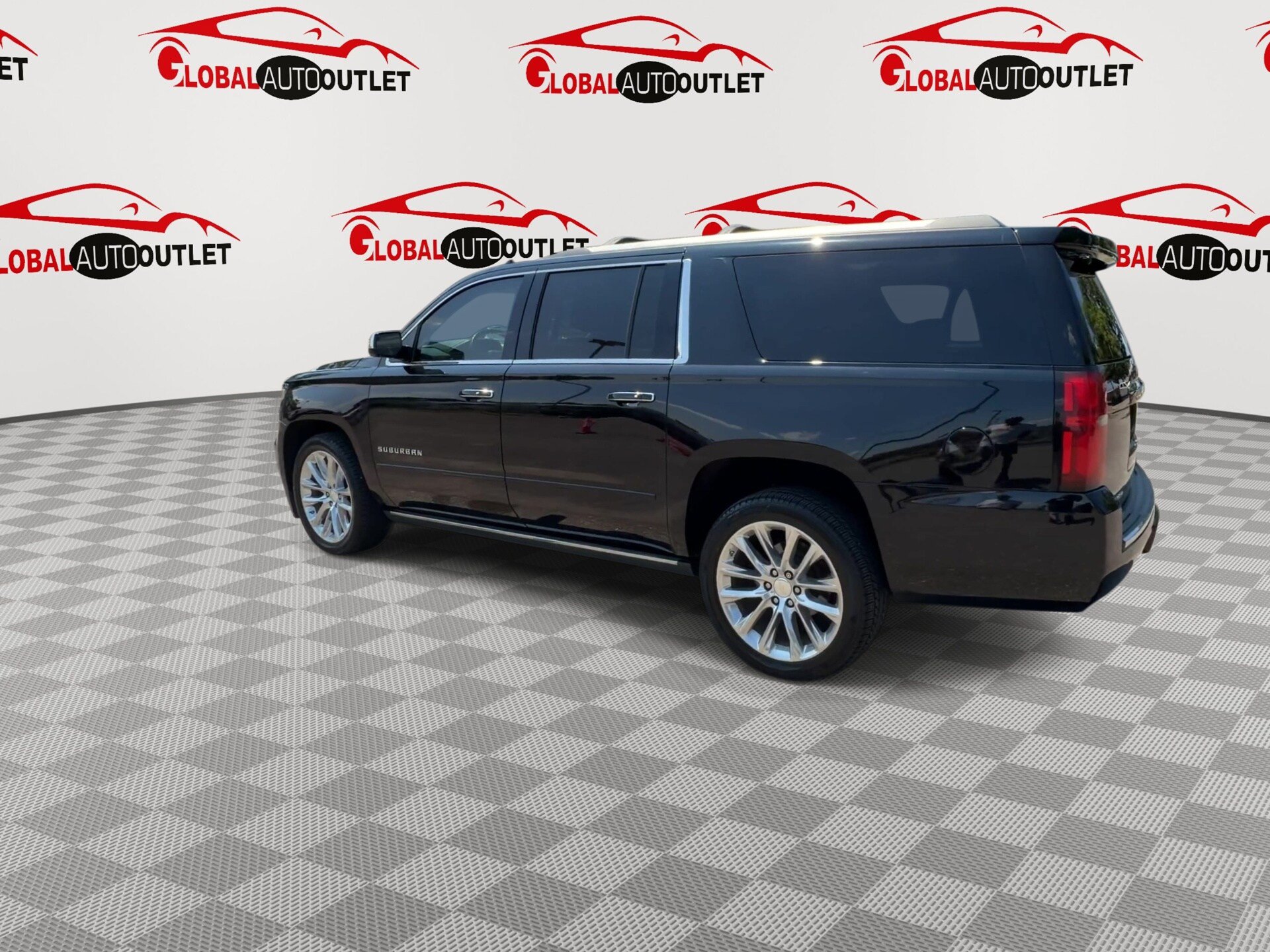 Used 2019 Chevrolet Suburban Premier w/ Premier Plus Edition AWD/4WD image 6