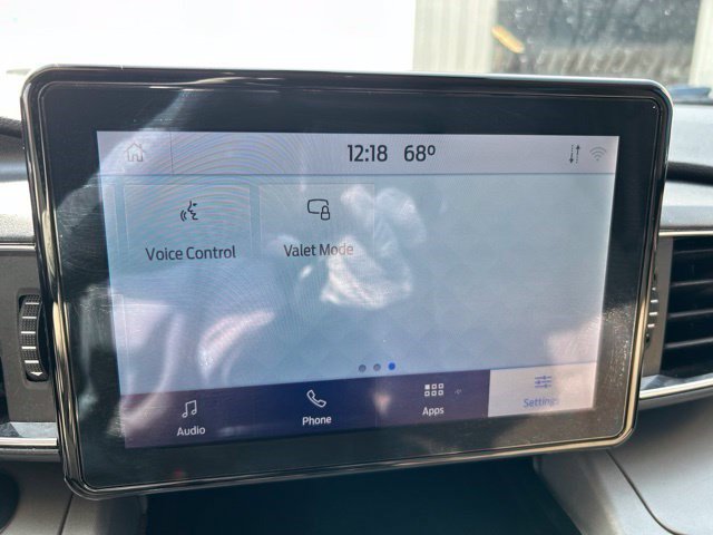 Used 2023 Ford Explorer XLT w/ Equipment Group 202A RWD image 30