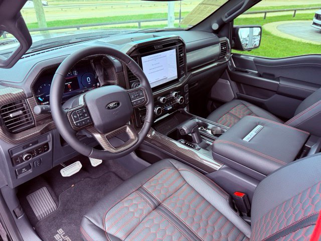 Used 2025 Ford F150 Lariat AWD/4WD image 14