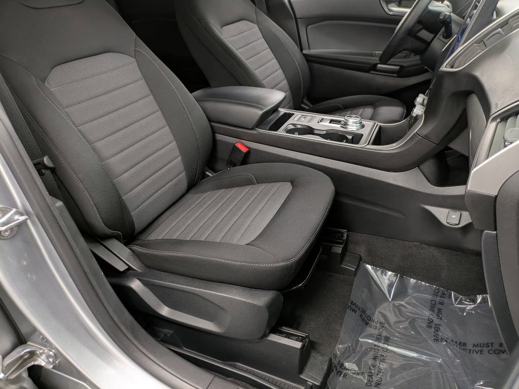 Used 2022 Ford Edge SE w/ Black Appearance Package AWD/4WD image 29