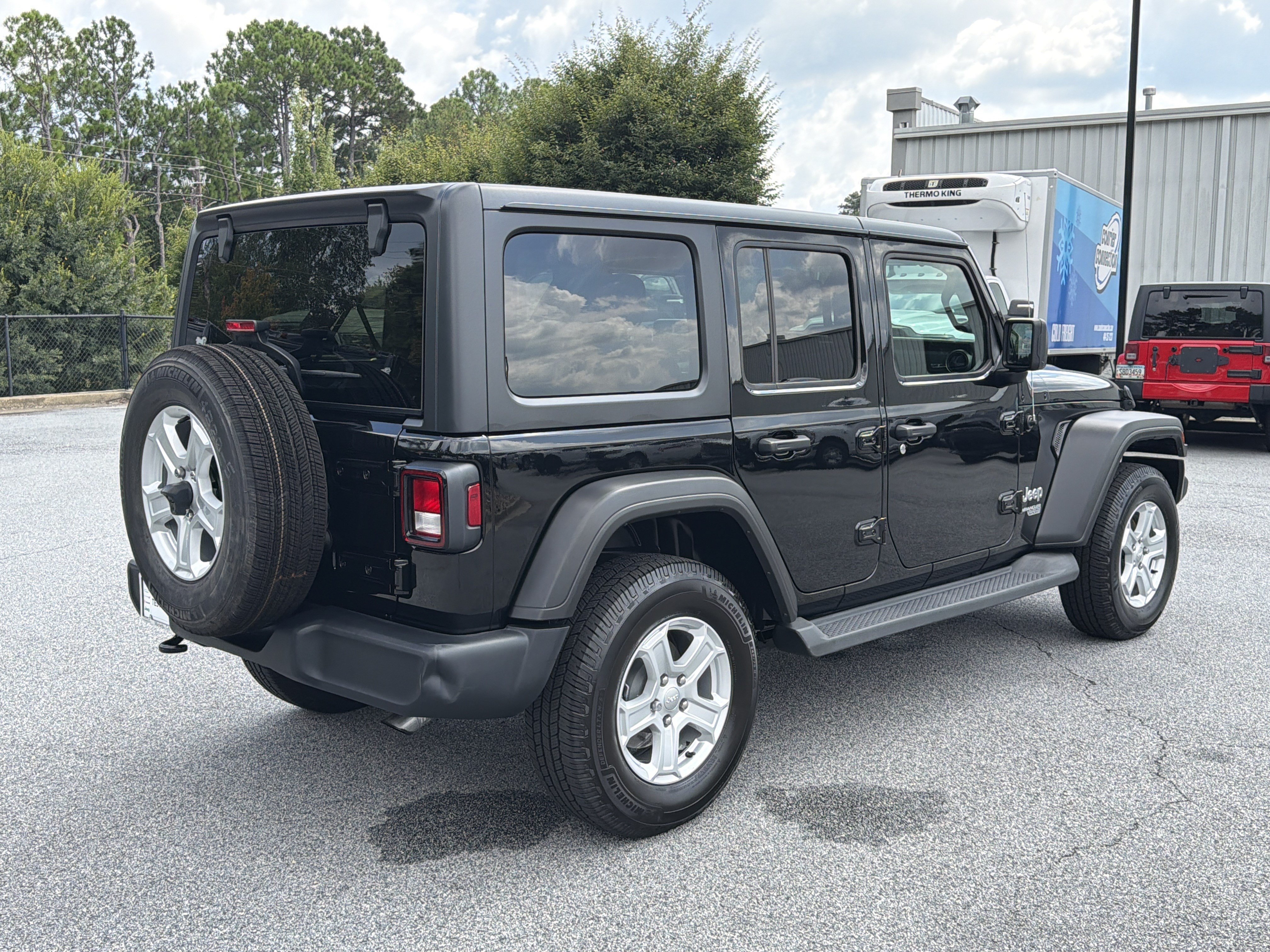Used 2019 Jeep Wrangler Unlimited Sport S AWD/4WD image 8