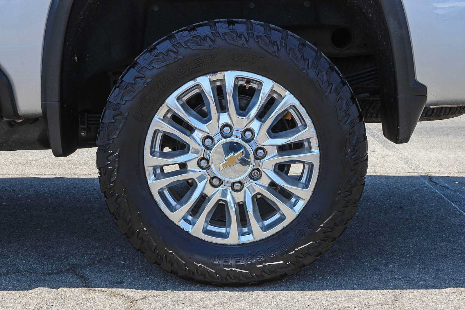 Used 2021 Chevrolet Silverado 2500 LTZ w/ LTZ Plus Package AWD/4WD image 10
