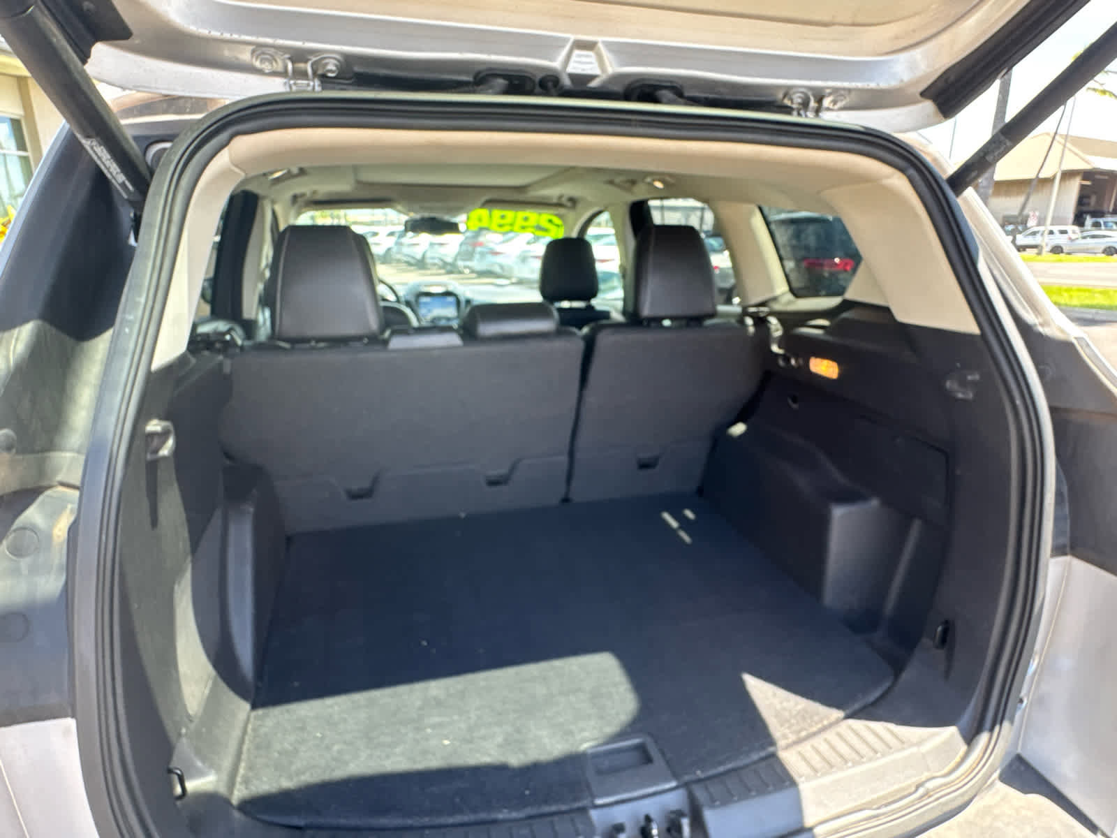 Used 2018 Ford Escape Titanium image 8