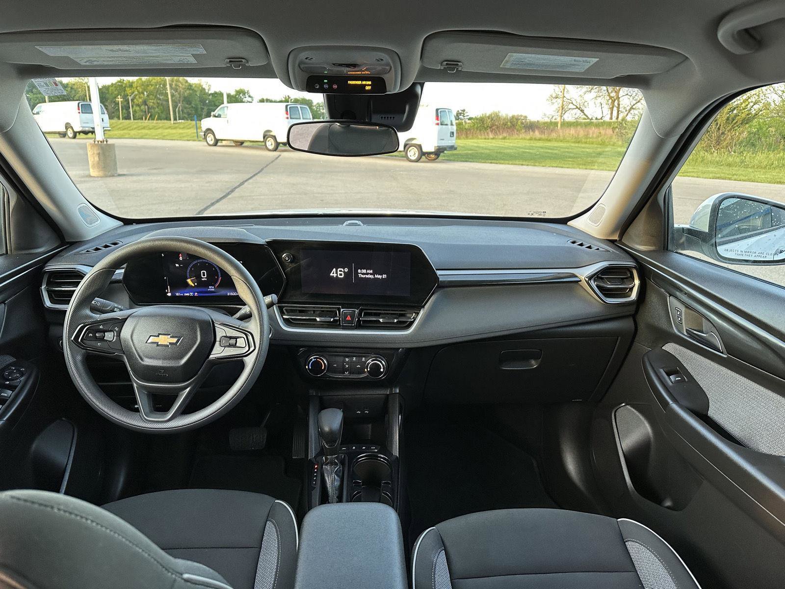 Used 2025 Chevrolet TrailBlazer LT AWD/4WD image 16
