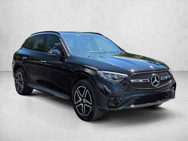Used 2024 Mercedes-Benz GLC 300 image 3