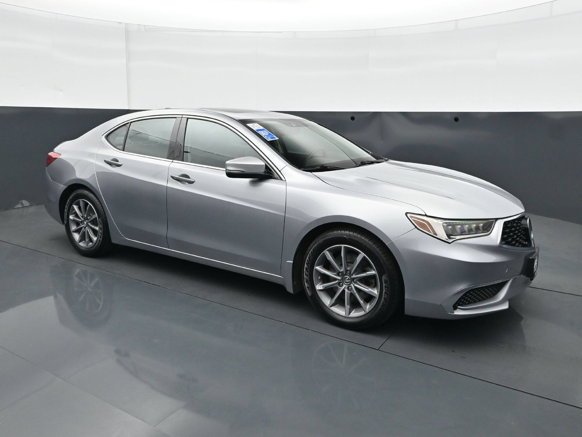 Used 2019 Acura TLX w/ Technology Package FWD image 9