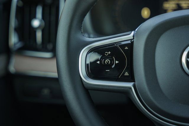 New 2026 Volvo XC90 B6 Plus image 30