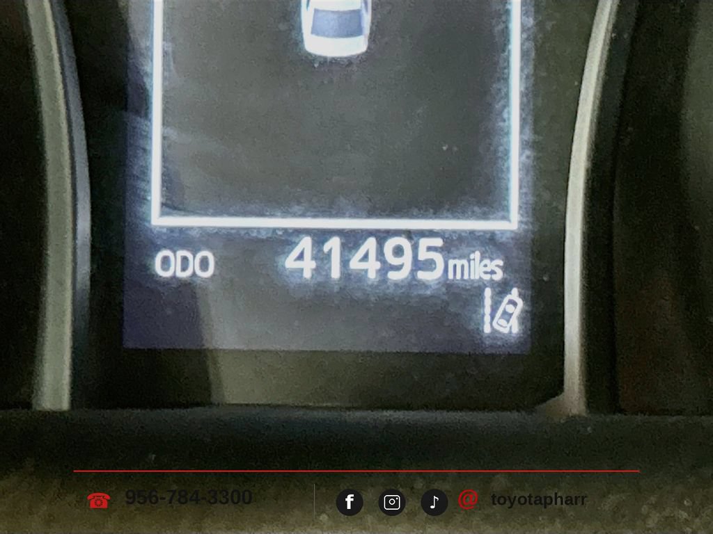 Used 2023 Toyota Camry SE FWD image 11