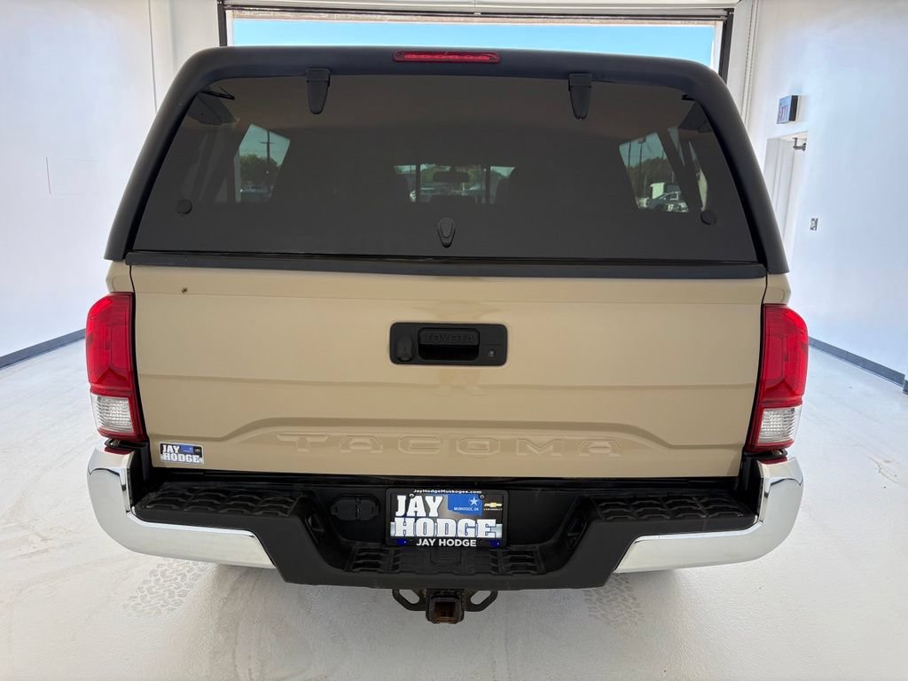 Used 2017 Toyota Tacoma TRD Off-Road w/ Tow Package (A/T) AWD/4WD image 21