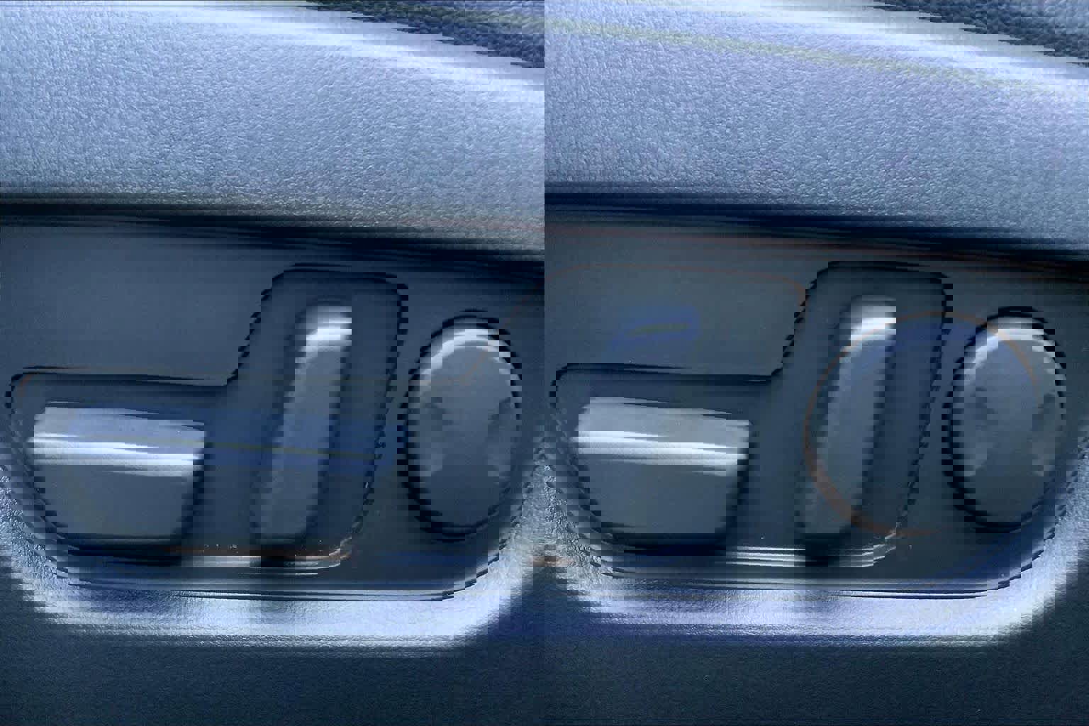 Used 2024 MAZDA CX-90 Plug-In Hybrid w/ Premium Pkg image 34