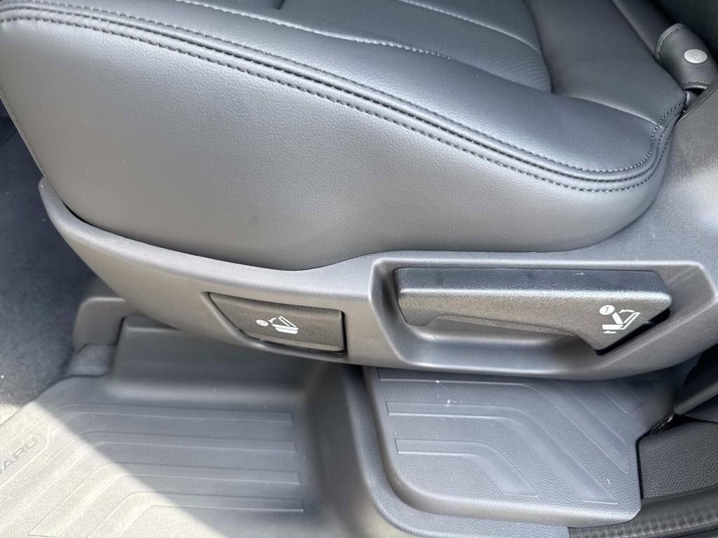 New 2025 Subaru Ascent Bronze Edition w/ Onyx Package image 14