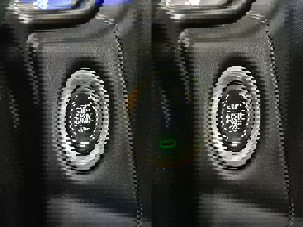 Used 2024 Chevrolet Suburban Premier image 24