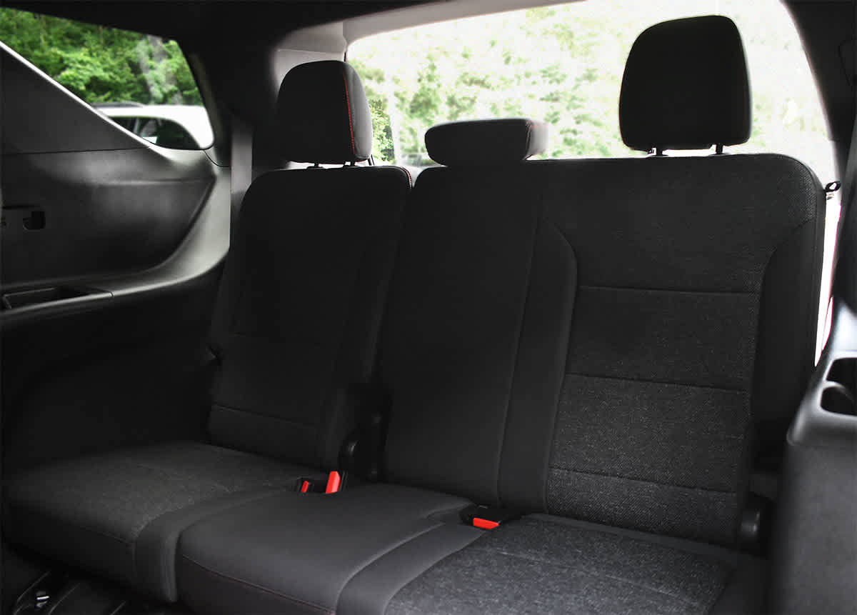 Used 2024 Chevrolet Traverse Z71 w/ LPO, Floor Liner Package AWD/4WD image 12
