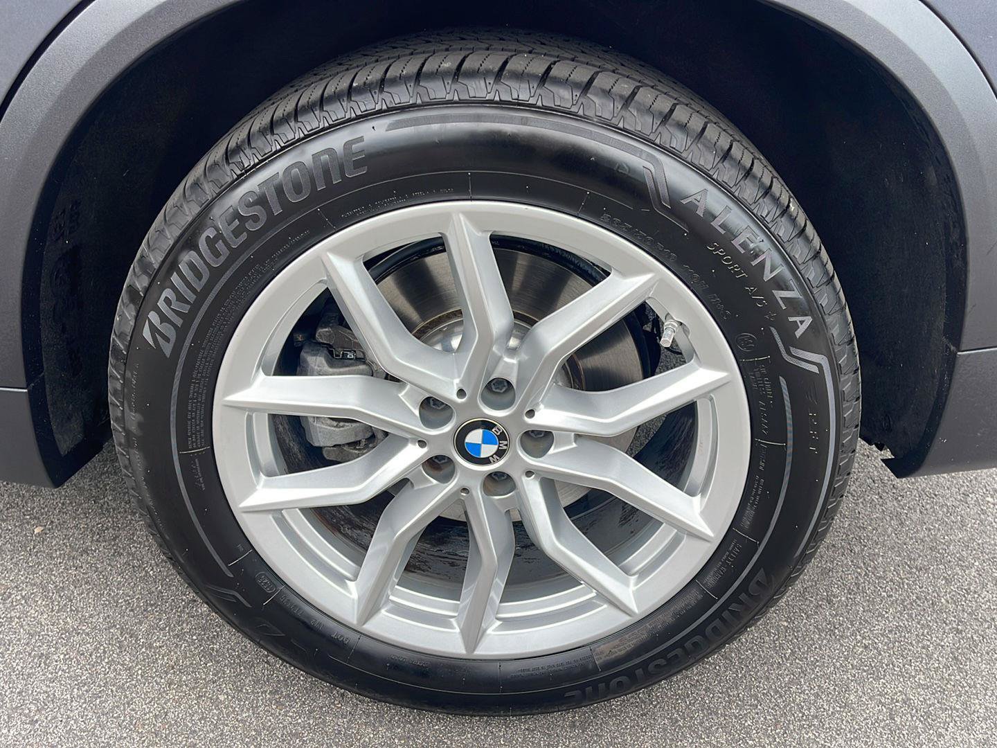 Used 2022 BMW X5 xDrive40i w/ Premium Package AWD/4WD image 12