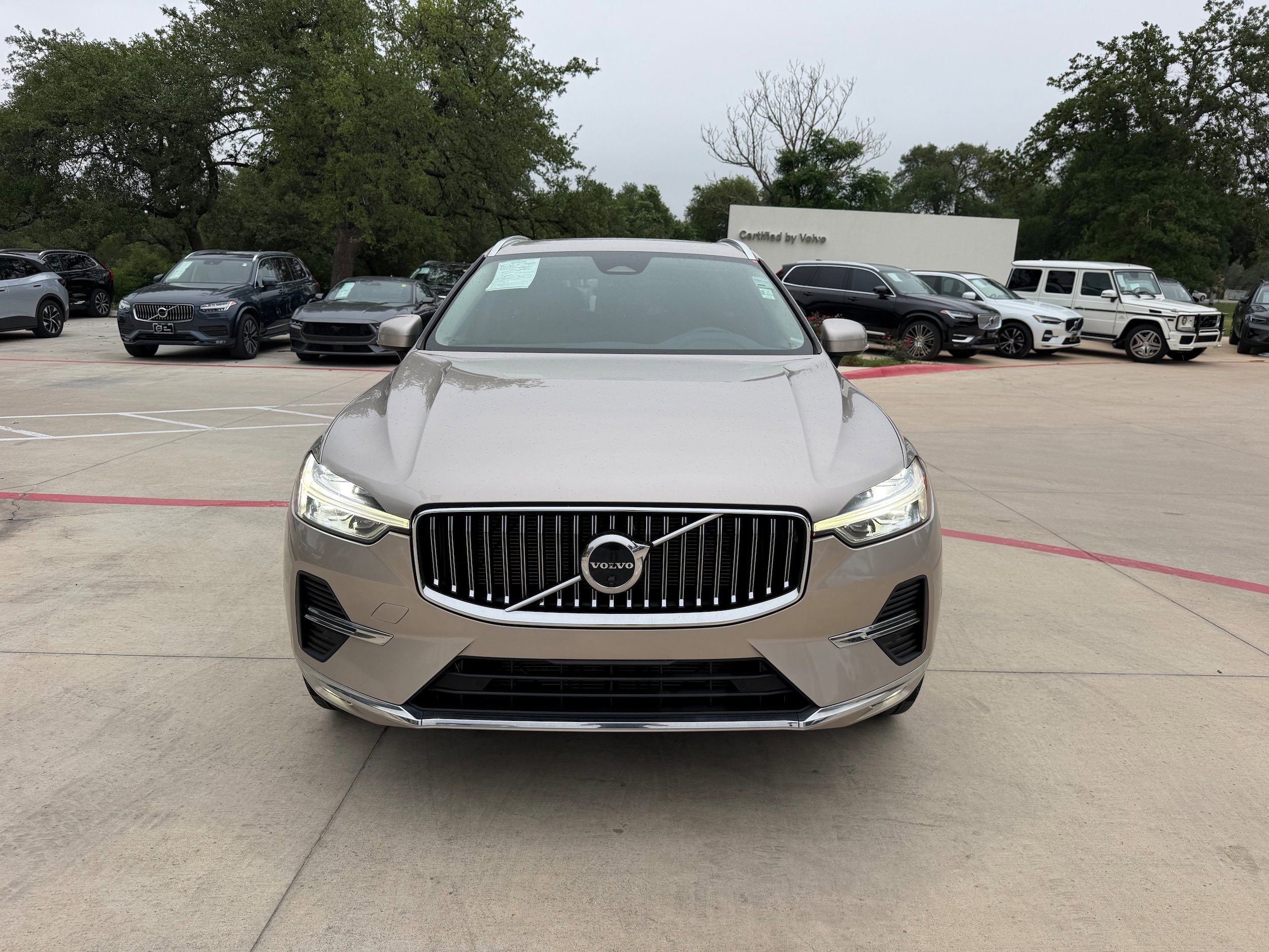 Certified 2023 Volvo XC60 B5 Plus w/ Protection Package Premier FWD image 8