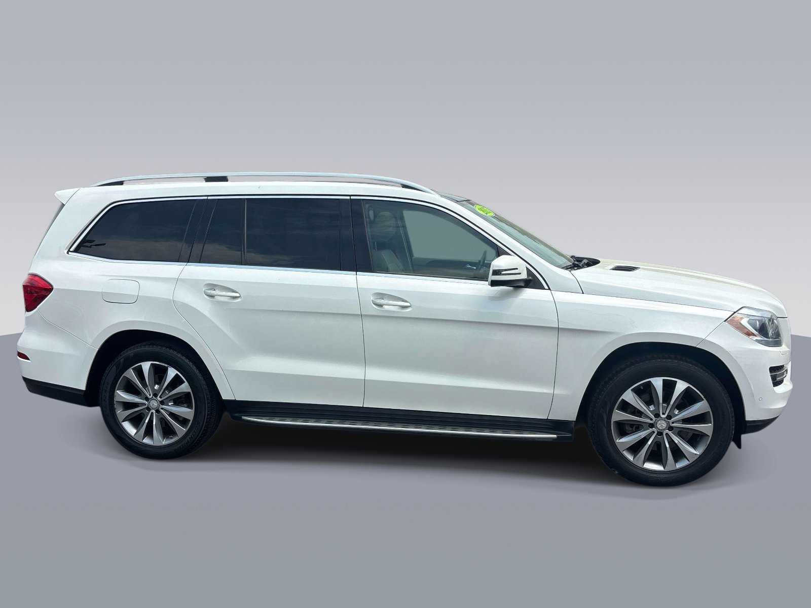 Used 2015 Mercedes-Benz GL 450 4MATIC image 2