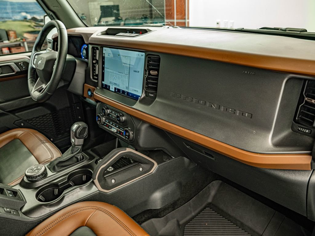 Used 2024 Ford Bronco Outer Banks image 38
