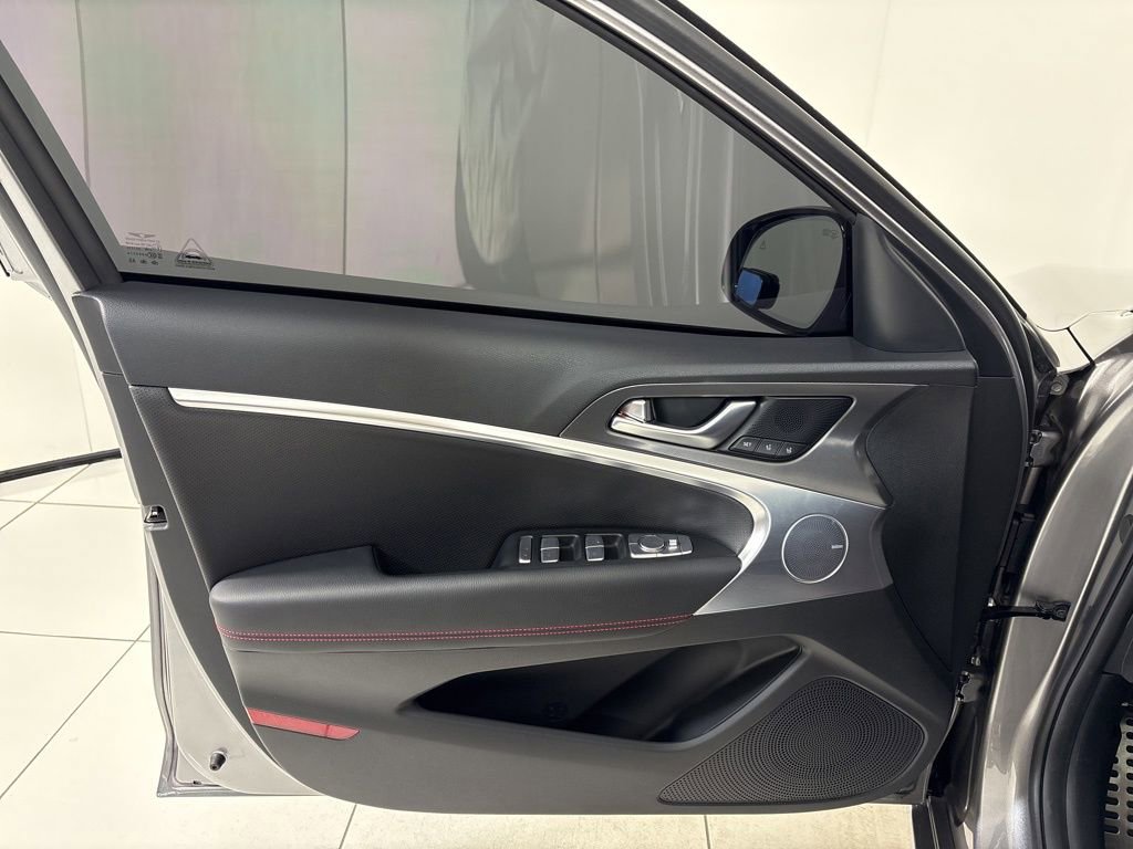 Used 2026 Genesis G70 3.3T Sport Prestige image 17