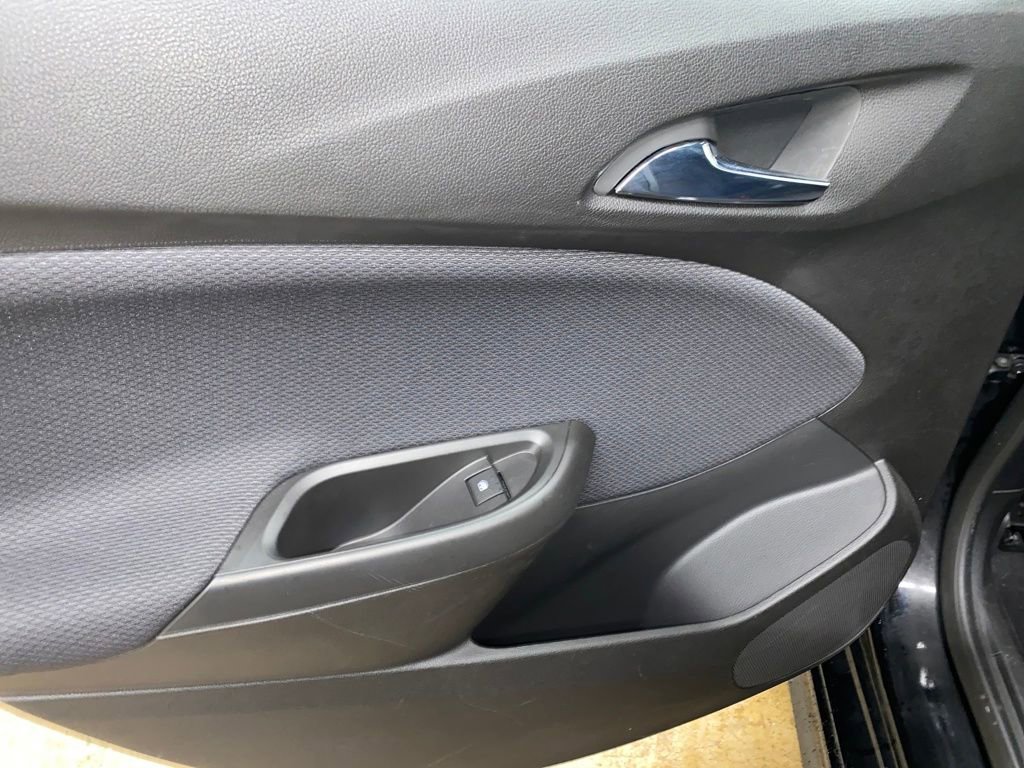 Used 2018 Chevrolet Cruze LT w/ Convenience Package image 14