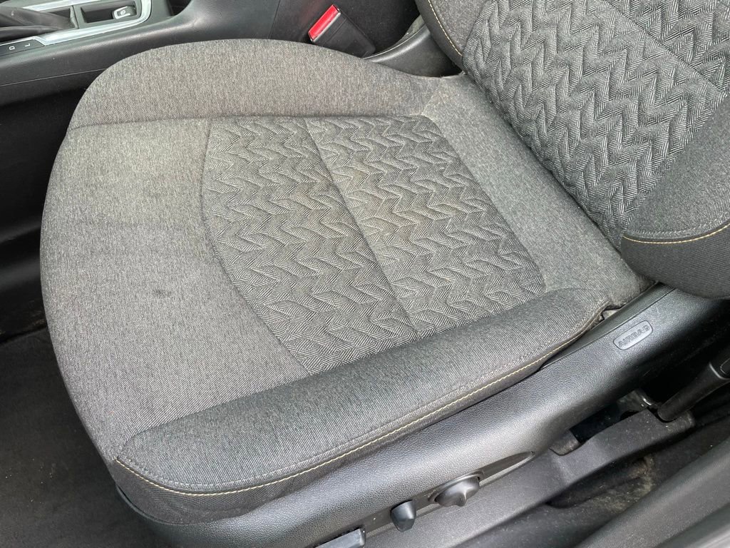 Used 2023 Chevrolet Equinox LT image 25