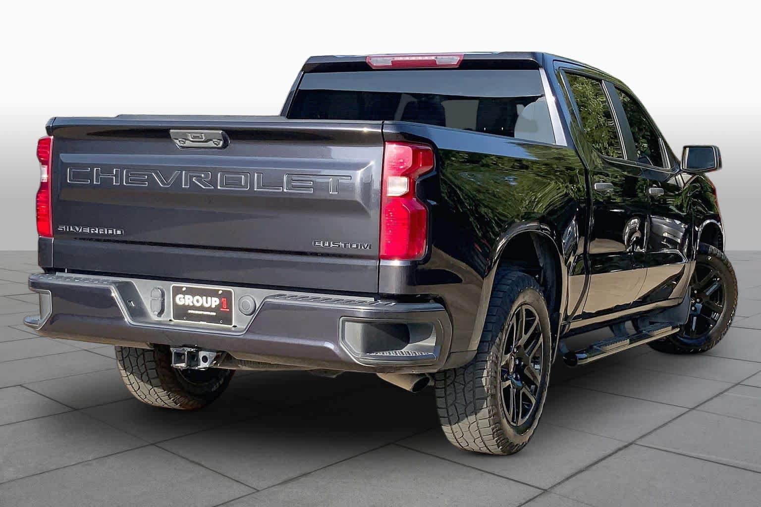Used 2023 Chevrolet Silverado 1500 Custom w/ LPO, Dark Essentials Package RWD image 13
