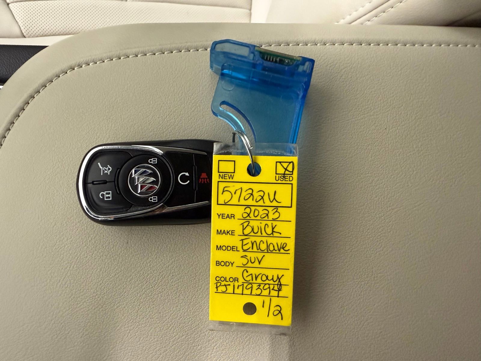 Used 2023 Buick Enclave Essence w/ Sport Touring Edition FWD image 35