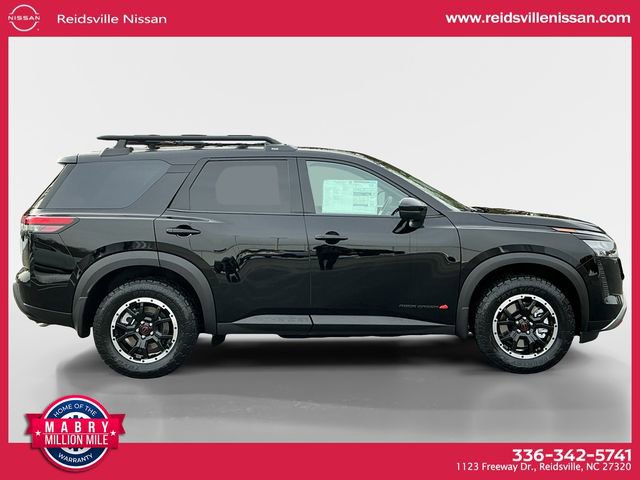 New 2026 Nissan Pathfinder SV image 7