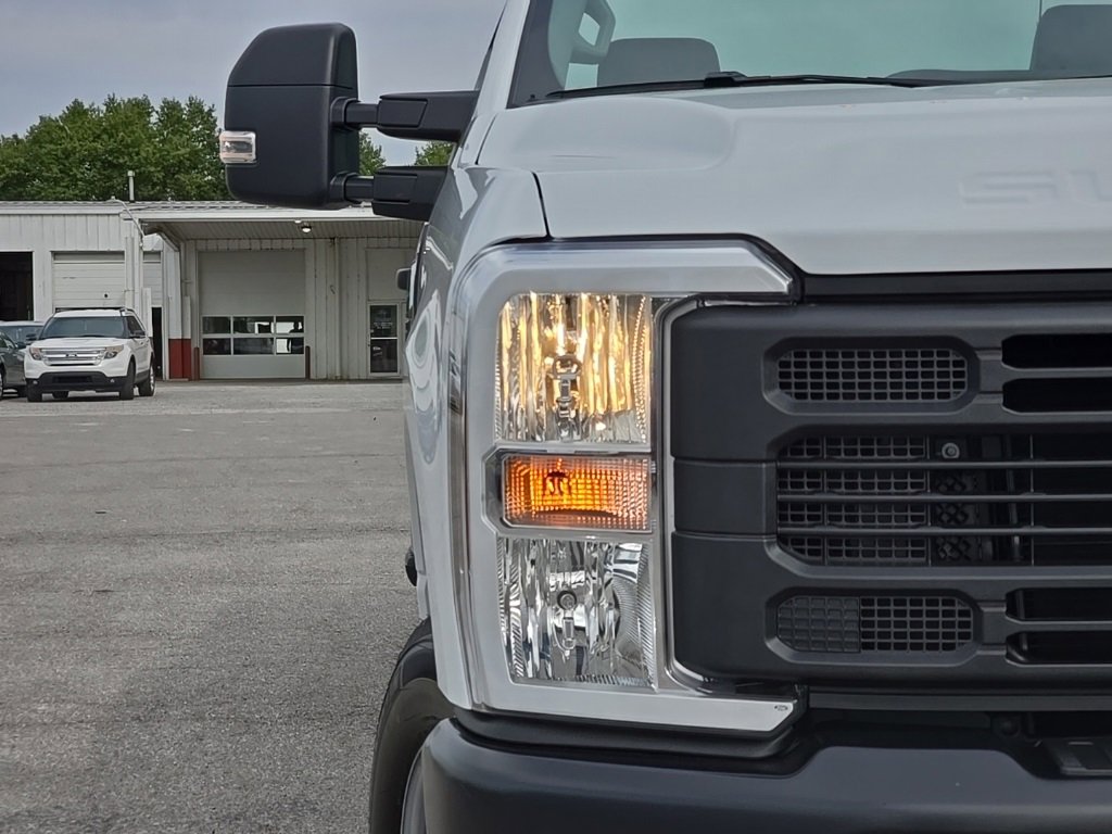 New 2026 Ford F250 XL image 9