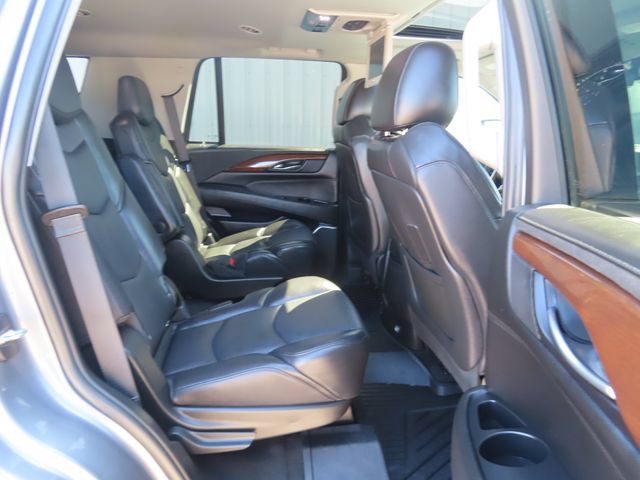 Used 2020 Cadillac Escalade Premium Luxury AWD/4WD image 31