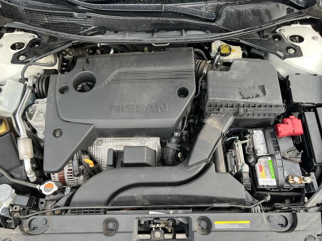 Used 2016 Nissan Altima 2.5 SV FWD image 9