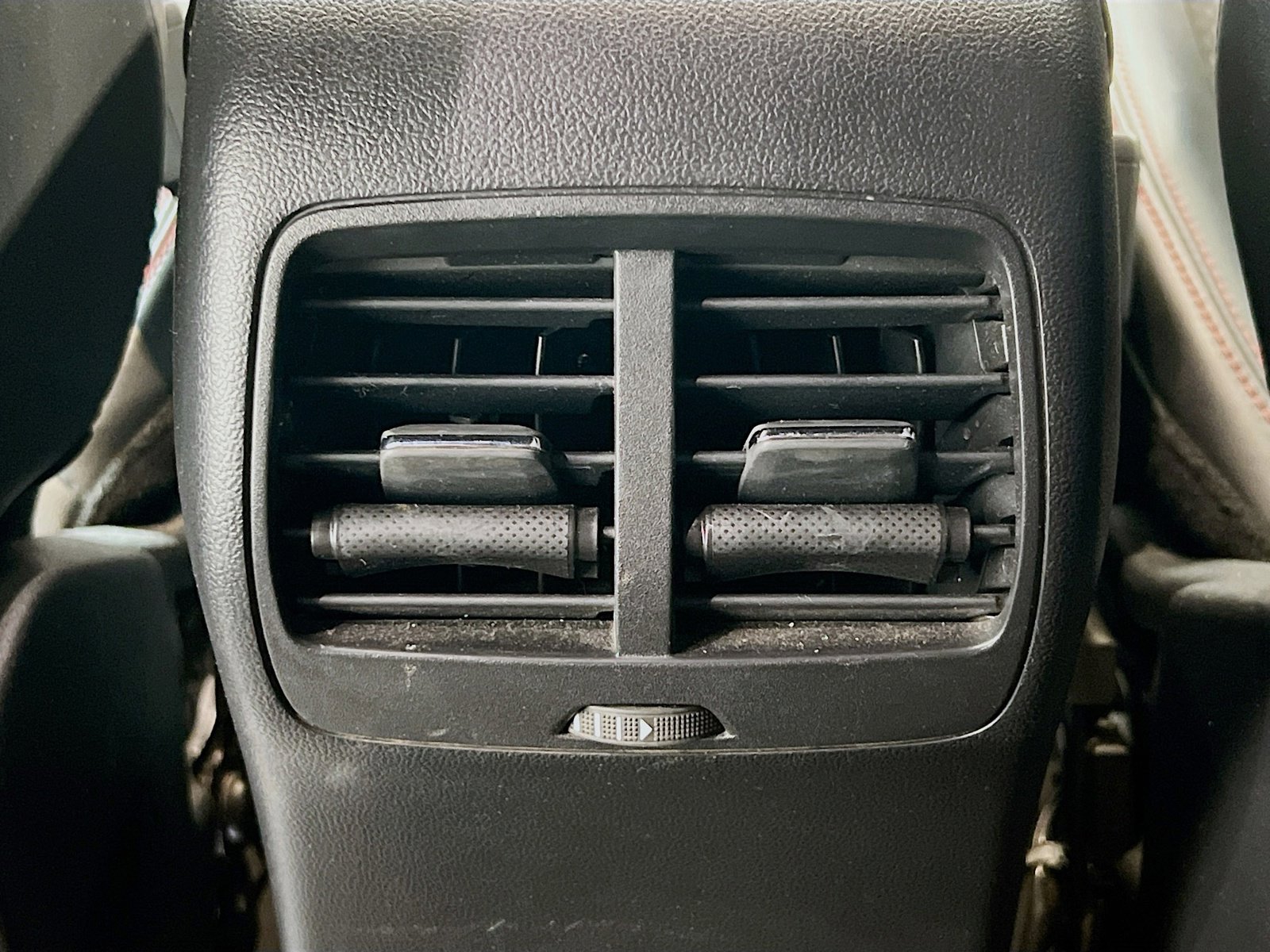 Used 2024 Ford Escape ST-Line AWD/4WD image 17
