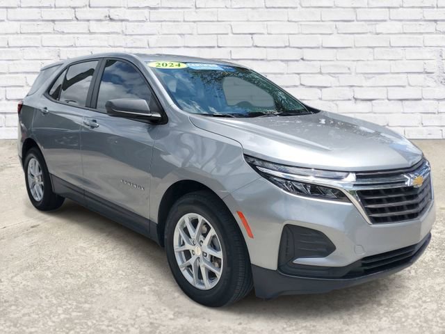Certified 2024 Chevrolet Equinox LS w/ LS Convenience Package FWD image 5