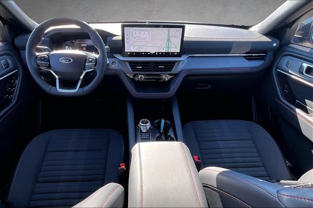 New 2026 Ford Explorer ST-Line w/ ST-Line Street Pack image 4