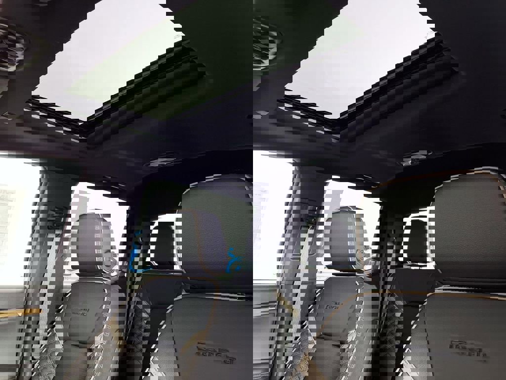 New 2026 GMC Canyon Denali image 13