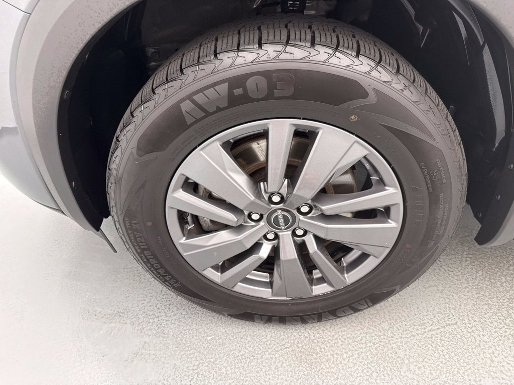 Used 2024 Nissan Pathfinder SV AWD/4WD image 4