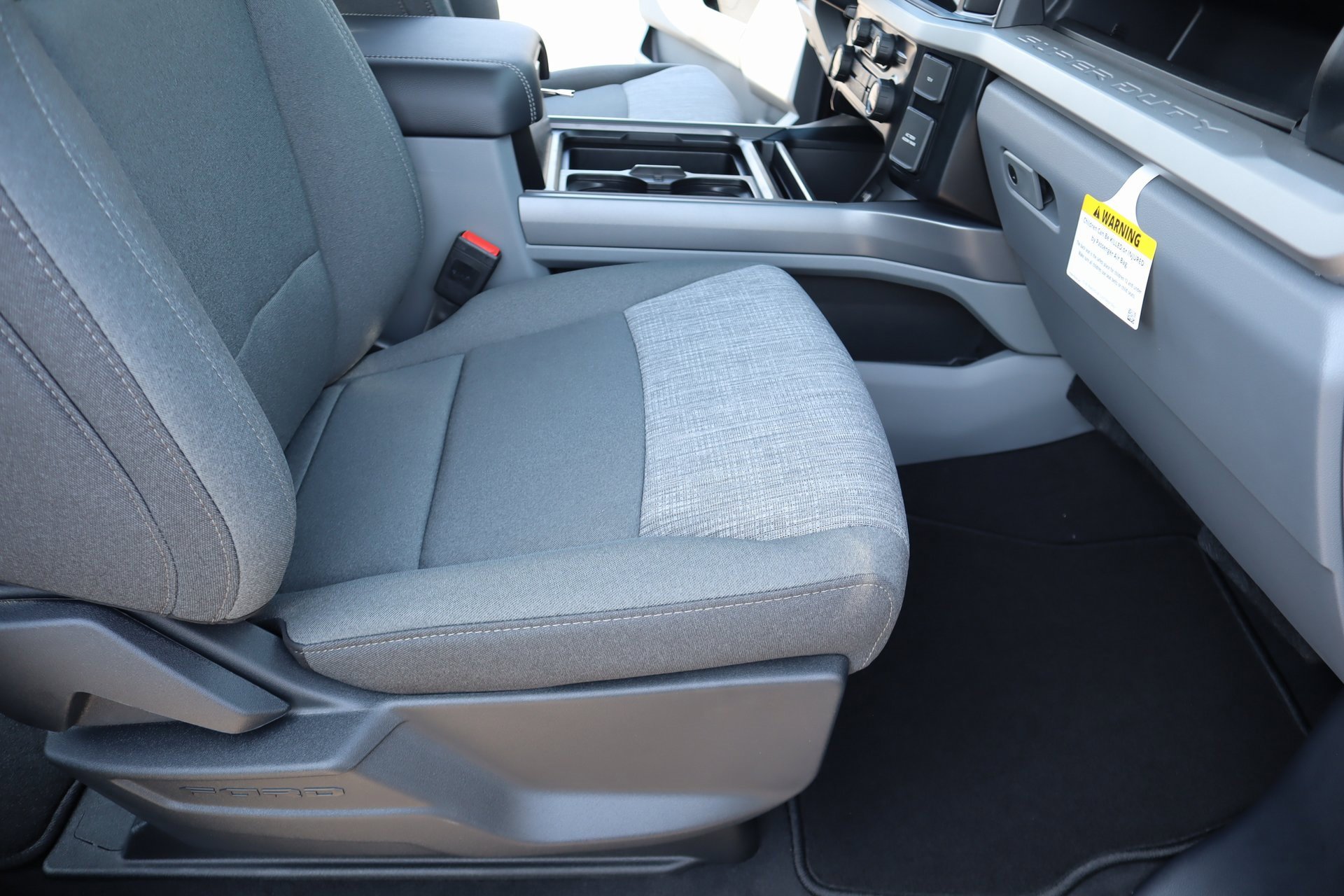 New 2026 Ford F250 XLT w/ XLT Premium Package image 15