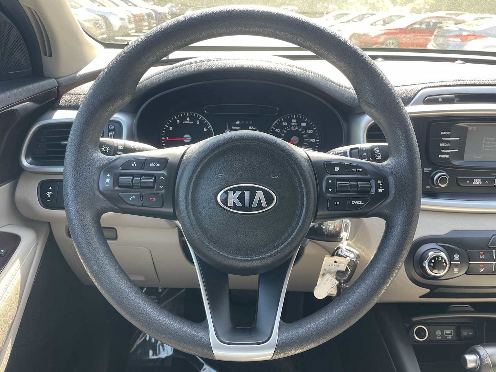Used 2017 Kia Sorento LX image 13