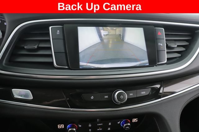 Used 2018 Buick Enclave Essence FWD image 23