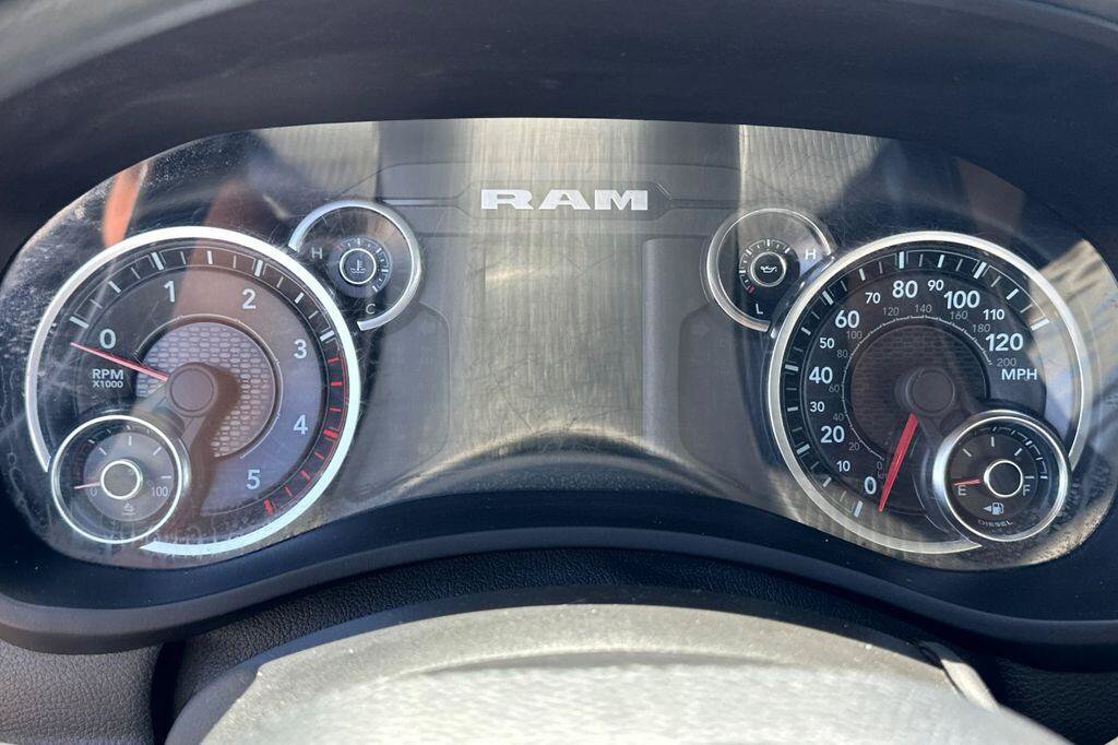 Used 2022 RAM 4500 Tradesman RWD image 19