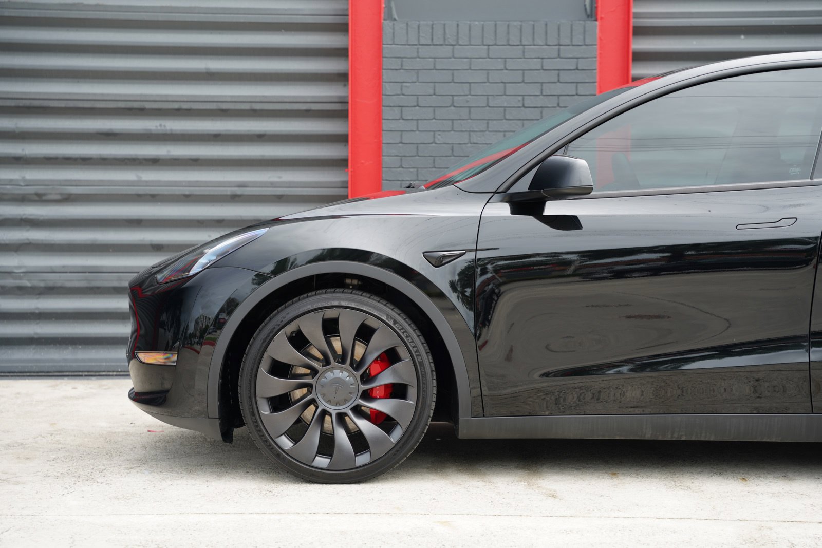 Used 2023 Tesla Model Y Performance AWD/4WD image 4
