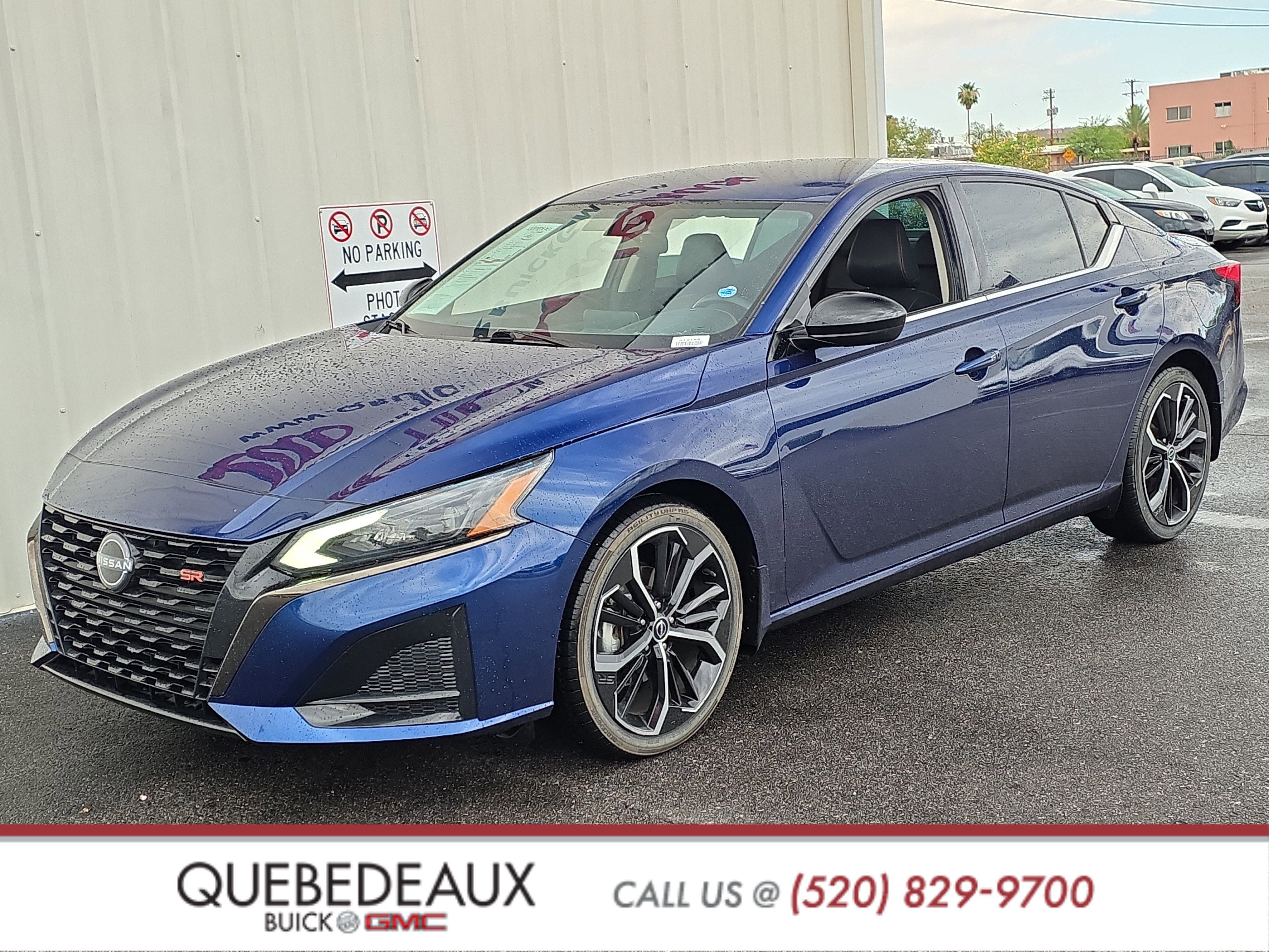Used 2023 Nissan Altima 2.5 SR FWD image 3