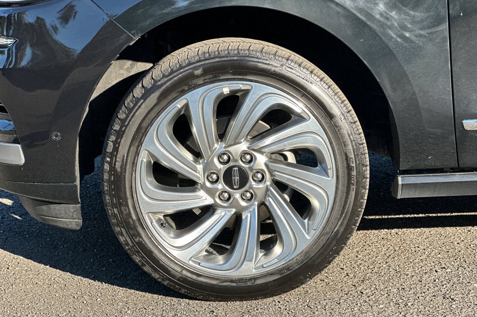 Used 2024 Lincoln Navigator Premiere AWD/4WD image 45