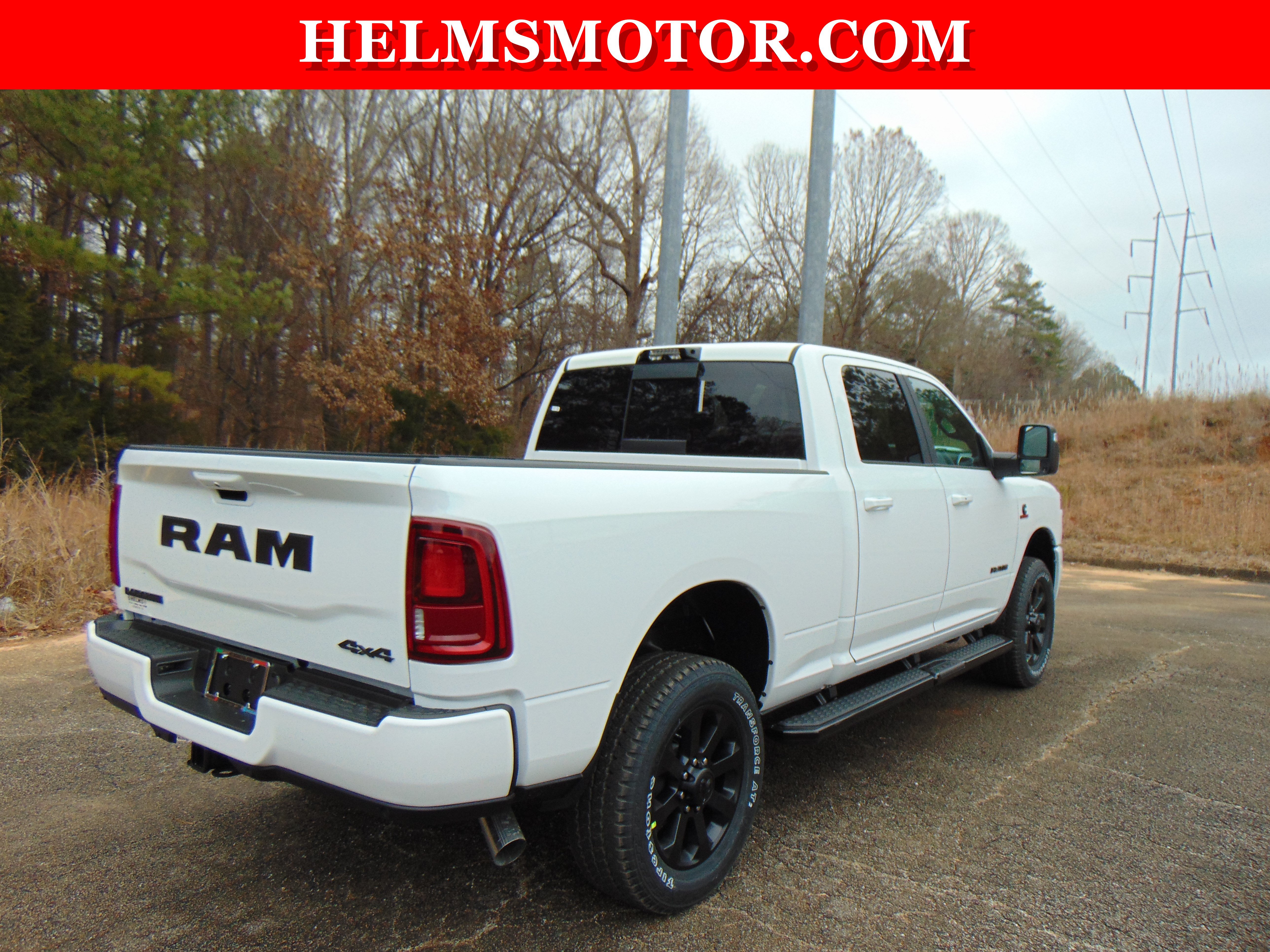 New 2026 RAM 2500 Laramie AWD/4WD image 18