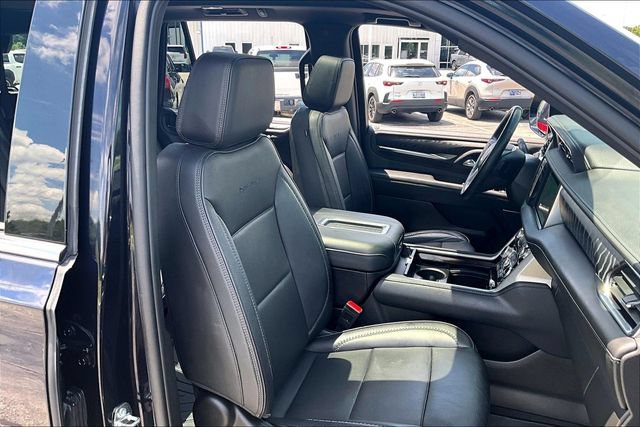 Used 2023 GMC Yukon Denali w/ Max Trailering Package AWD/4WD image 30