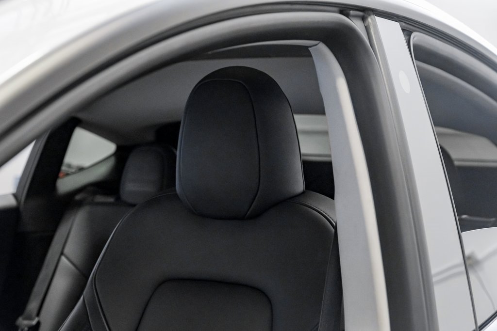 Used 2023 Tesla Model Y Long Range image 32