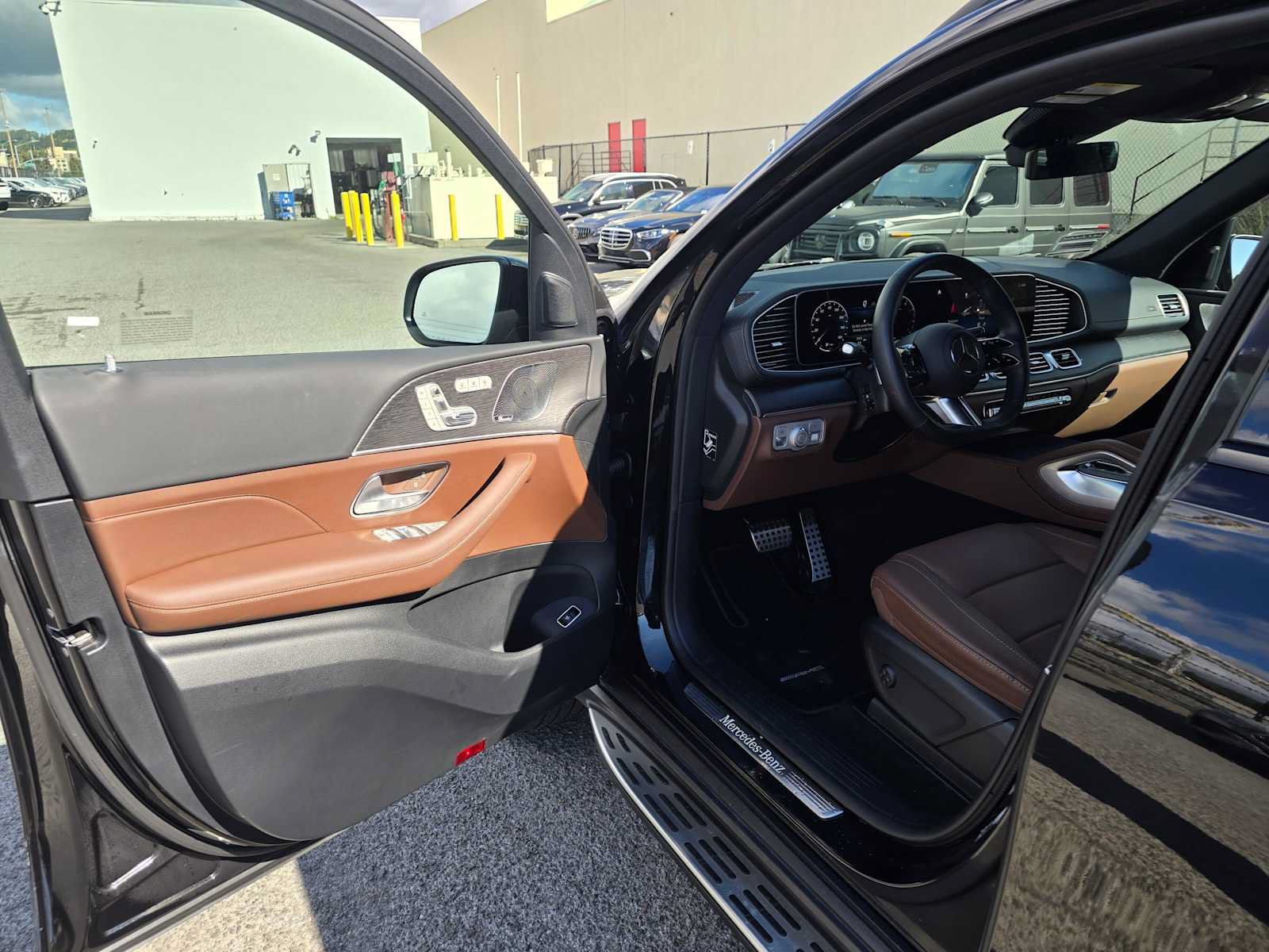 Used 2026 Mercedes-Benz GLS 450 4MATIC image 24
